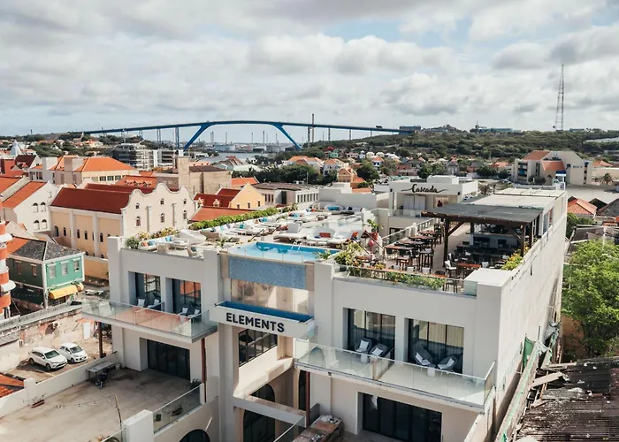  Elements & Shops Curacao