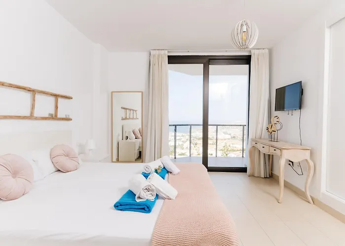 Sunset White Villa - Ocean View, Jakuzzi, Heated Pool, Air-Conditioning, Grill