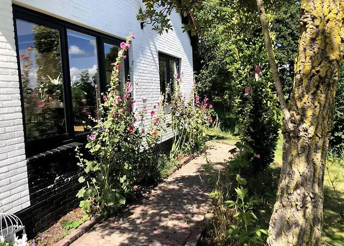 Landhuis het Woud. max. 11 pers. with private pool
