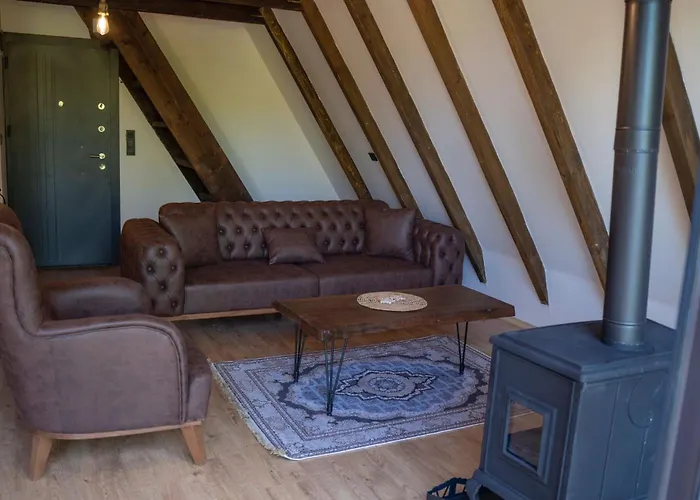 Montana Suite Bungalows