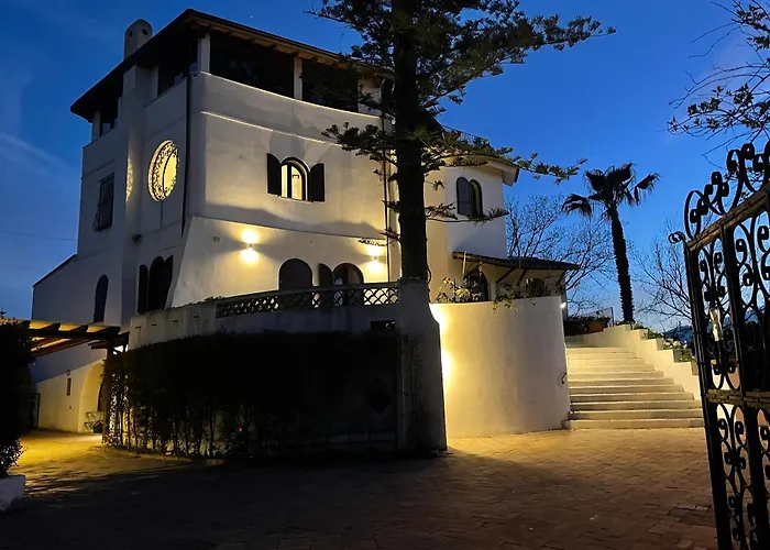 John Sea Suites
