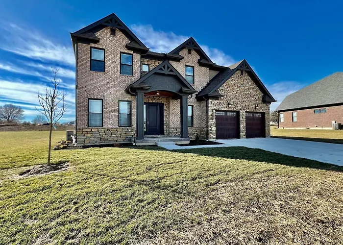 Luxury Home Incredible Master Suite Liberty Twp Oh