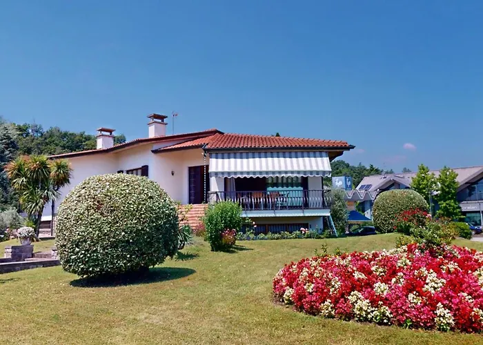 Villa Fiorita With Olive Groove A Puegnago - Bgl