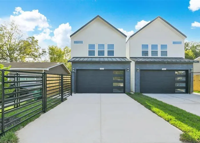 Houston Up Scale Abode