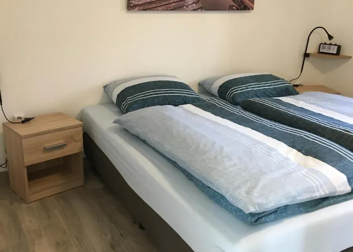 Bungalow op bedrijf met melkkoeien