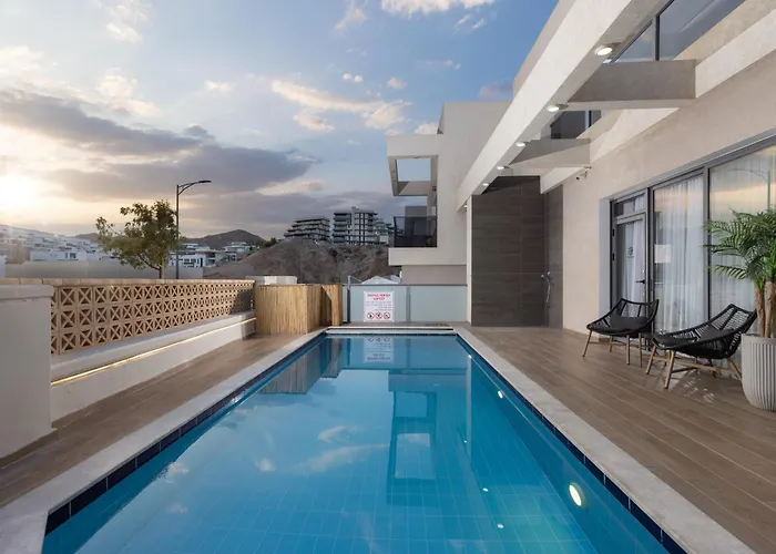 וילה אליטה בריכה מחוממת- Elita Villa Heated Pool