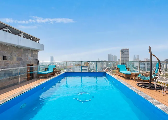 Prague Da Nang Beach Hotel