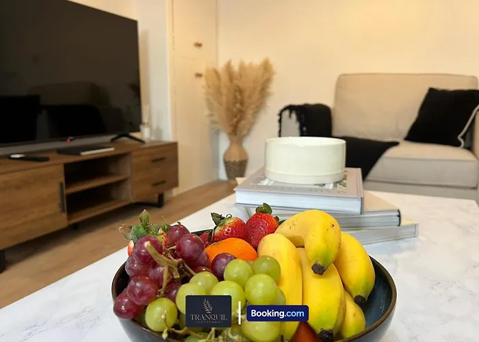 Boutique 3-Bed Oxford Home, Garden & Parking