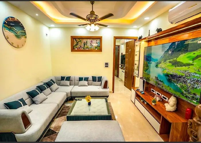 Host My Journey Luxury Homes