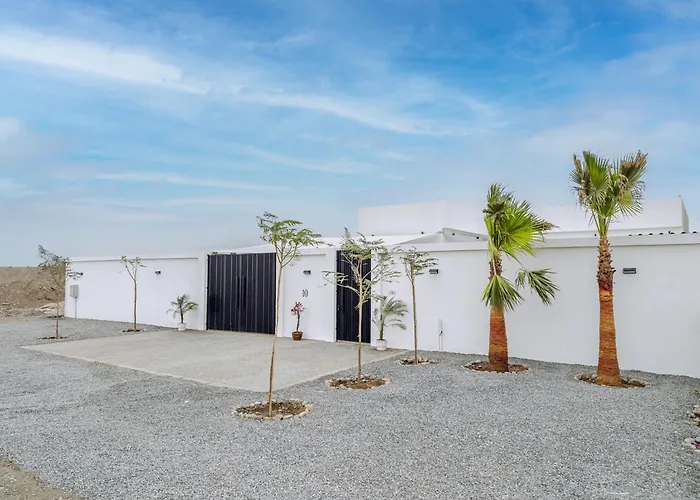 10 Pool Villa