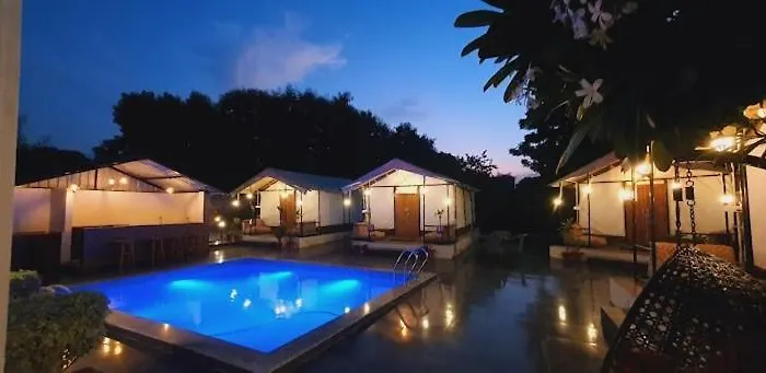 Luxury Farmhouse In Chhatarpur With Pool