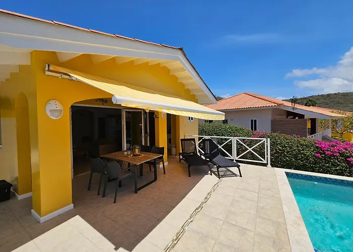 Villa Karawara