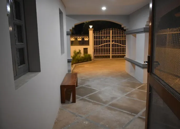 Entire 3Bhk Duplex Villa Golf Course Road