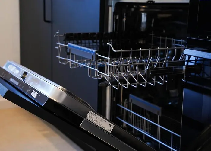 Superbe Maison Au Calme Avec Stationnement Gratuit