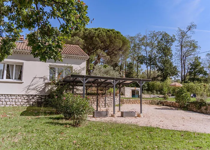 Villa De Charme Avec Piscine Calme & Elegance