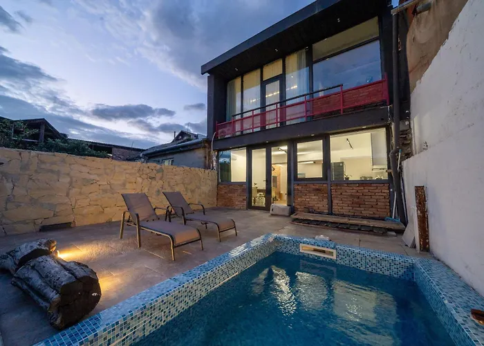 Niabi 3Bdr Villa With Pool