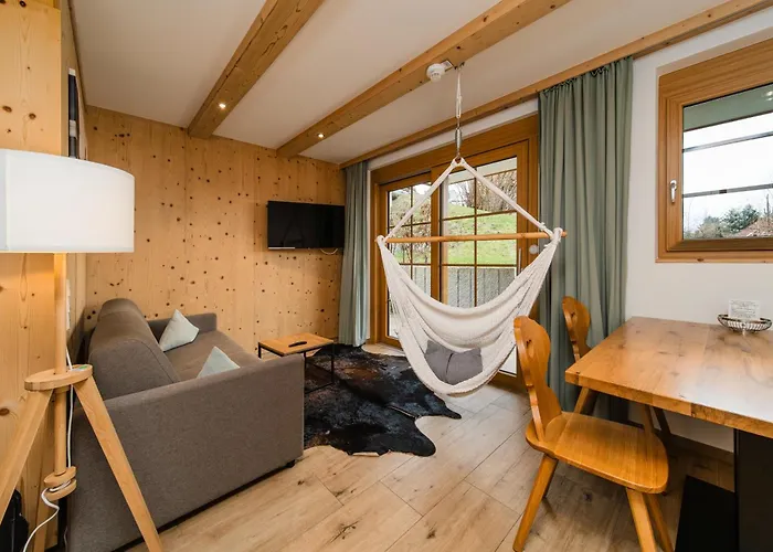 SCHWARZENBACH - Apartments&Rooftop Pool