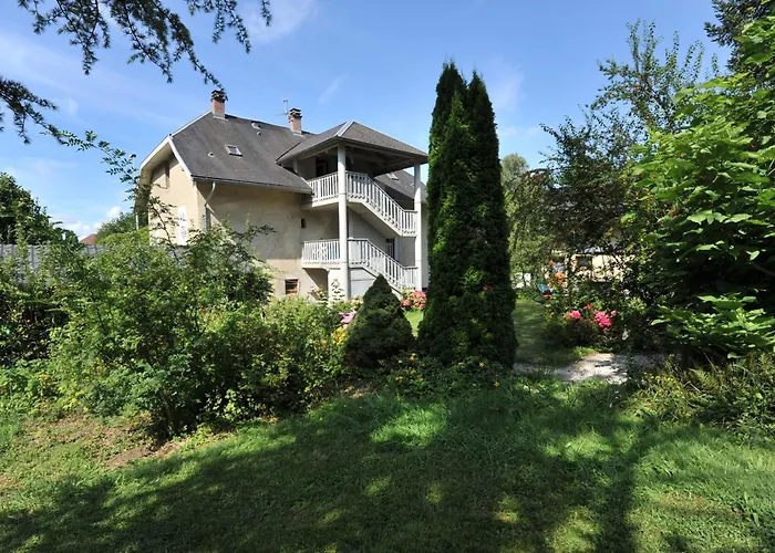 Villa & Appartments Des Muriers - 500 M Du Lac