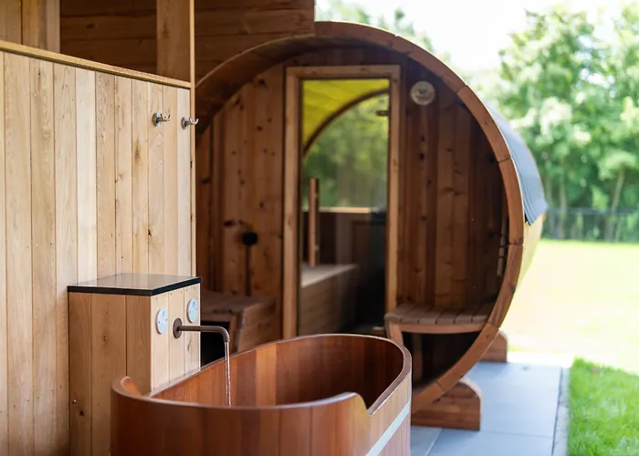 Wellness Villas With Sauna, Outdoor Bath And Shower, Parc Maasresidence Thorn