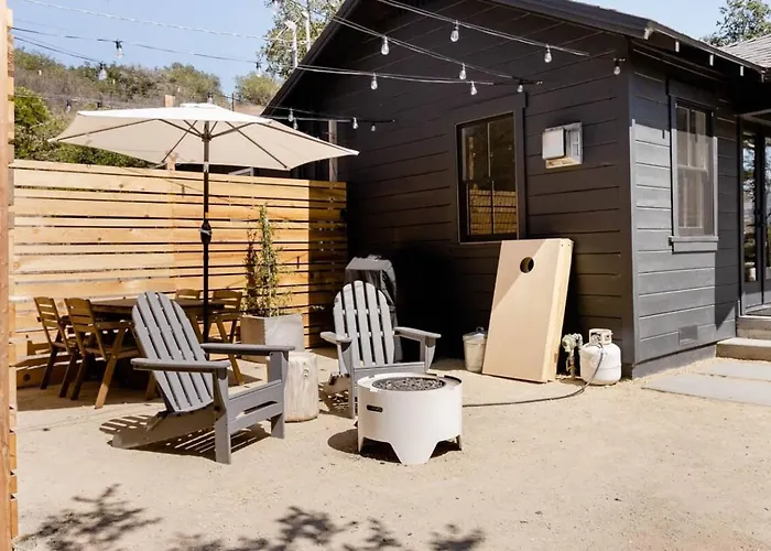 Wild Hair Studio-Stylish Farm Stay W Ev Charger