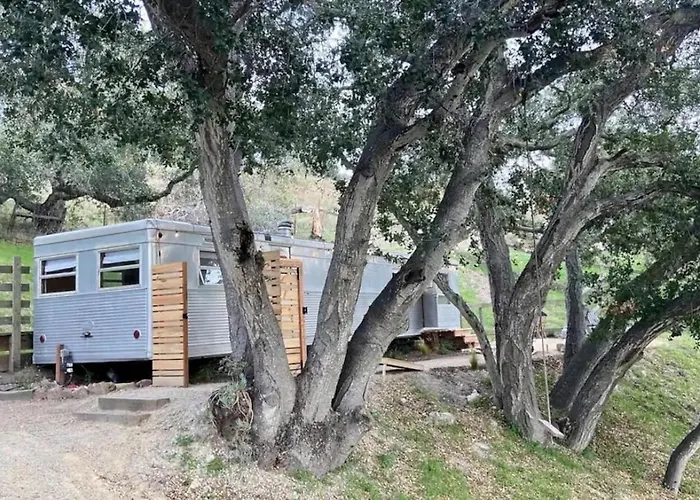 Vintage Spartan-Retro Farm Stay W Ev Charger