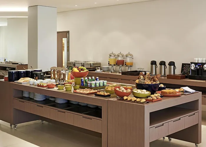 Regency Barra Hotel