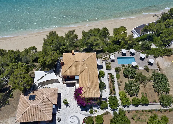 Avra Private Suites