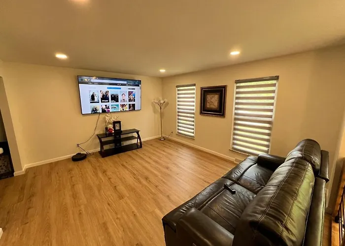 Gorgeous Timberwood 3bedr 3bath with basement 4 beds