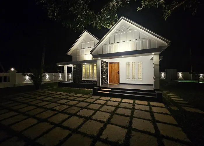 The Outhouse Villa Private Pool Alleppey