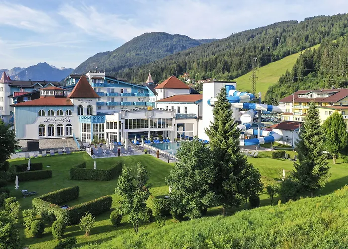  Schlosshotel Lacknerhof