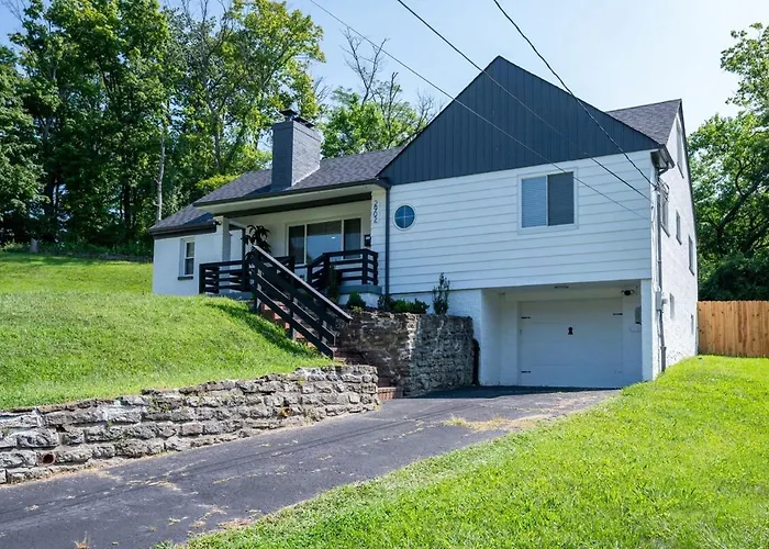 Luxury 5Br Cincinnati, Sleeps 12, Crib, Home Gym, Fenced Backyard