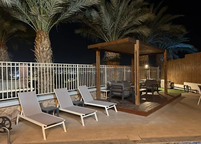 Villalis Bay View