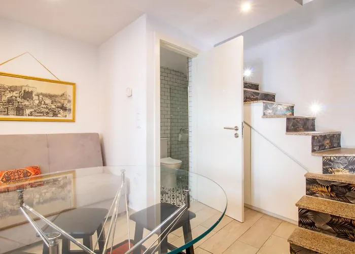 Alto Da Lapa House W Parking By Lovelystay