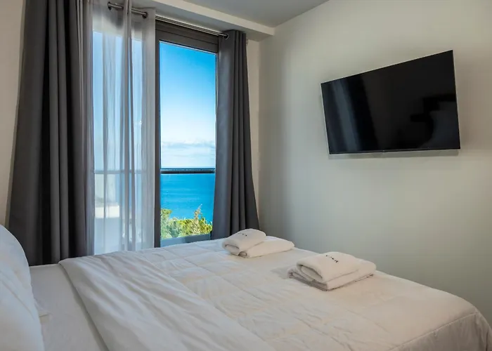 Majo Luxury Villas Panoramic Sea View Retreat With Heated Private Pools & Gym & Sauna