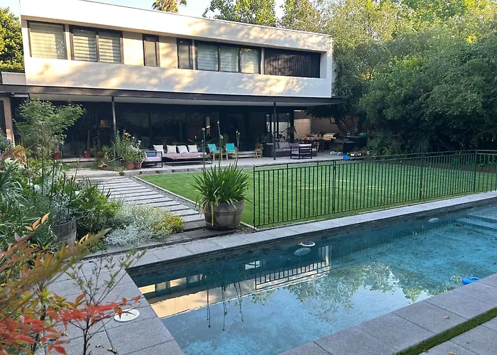 Casa Los Pintores