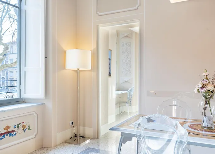 Noble Floor - Panoramic Luxury Apartment