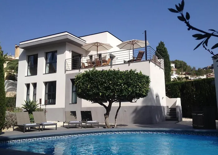 Villa Lynn