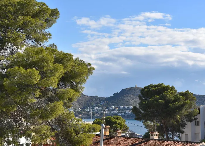 Bungalow With Seaviews In Moraira