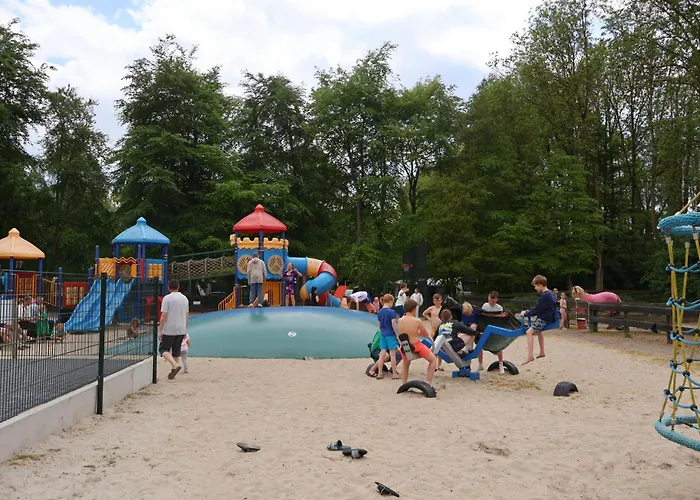 Mini-chalet - Vakantiepark 't Urkerbos