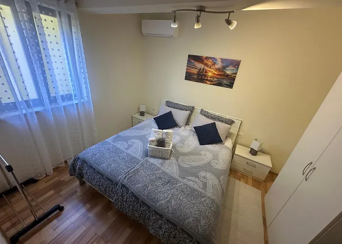 Apartmani Dora I Kati