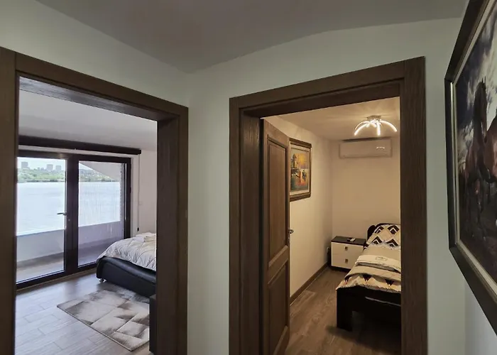 Belgrade River House
