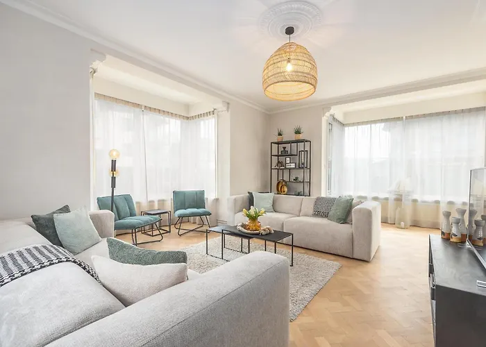Maison Edith - + Box