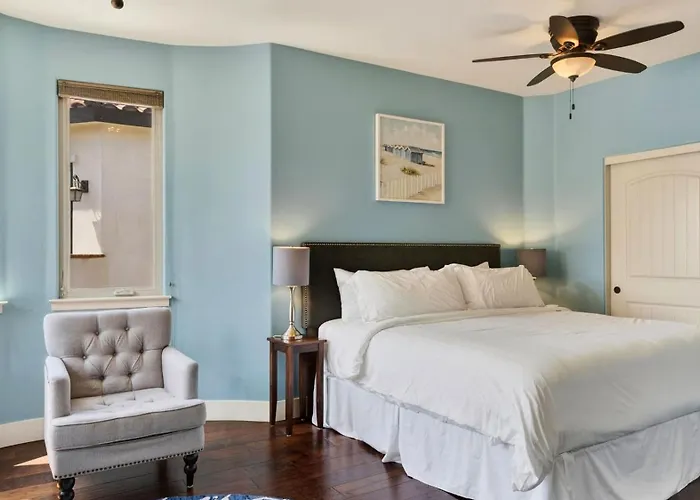 Stimson Coastal Luxury By Avantstay
