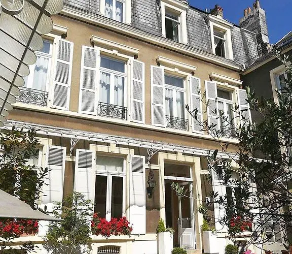 Enclos De L'Eveche