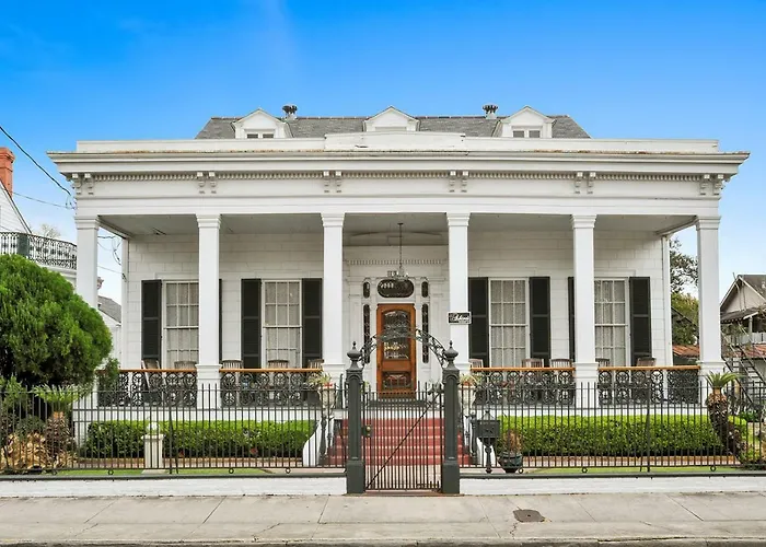 Ashton'S Bed And Breakfast
