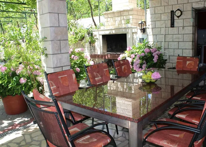 Apartments Sveti Anton