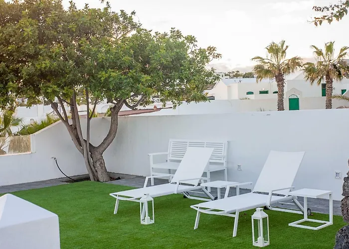 Rooms & Suites Princesa Sonia - Puerto Del Carmen, Lanzarote - Near The Beach