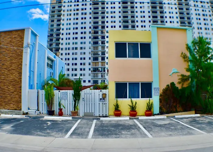 Hollywood Beachfront House